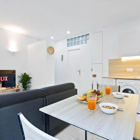 Petit 75011 Apartment Paris