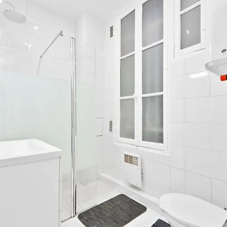 Apartment Petit 75011 *